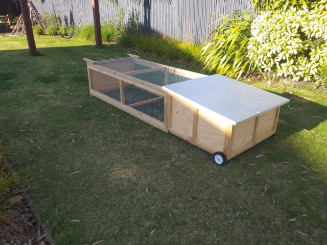 Large Rabbit Hutch